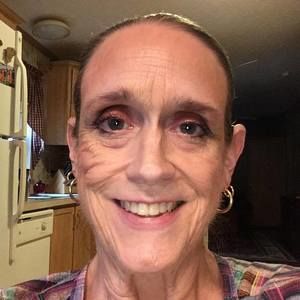 Meet your Posher, Carla